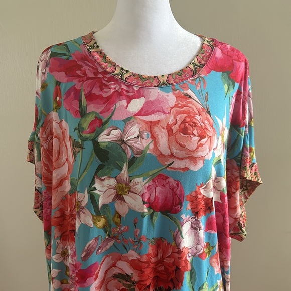 Johnny Was Pink Rose Relaxed Bamboo Floral Tee New Size 2X - Picture 5 of 11
